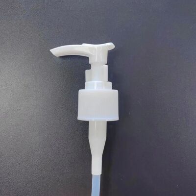 Özel 24/410 Losyon Pompası Klip Kilitli Beyaz Renkli Plastik Losyon dağıtıcısı Şampuan Sıvı Sabun için Losyon Pompaları