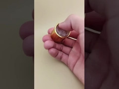 Cilt Bakım Şişeleri için Şeffaf Düğmeli Sarı Alüminyum-Plastik Yuvarlak Pürüzsüz Kapak