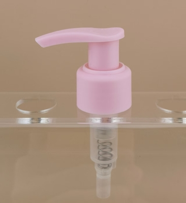 K201-9 Pembe losyon pompası viski kilitli ribbed ISO9001/ISO14001 cilt bakımı için sertifikalı