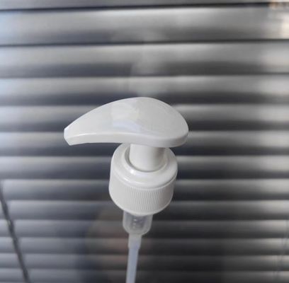 Losyon Pompası 316SS Yay Beyaz Gövde Losyon Dağıtıcı Pompa Boyun 24 / 28 Boşaltma Hızı K202-5