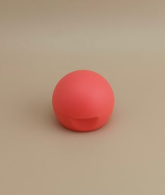 Kozmetik şişeler için açık kırmızı plastik pürüzsüz mat küresel kapağı