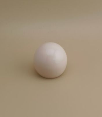 Kozmetik Şişeler için Pirinç Beyazı Plastik Pürüzsüz Küresel Kapak