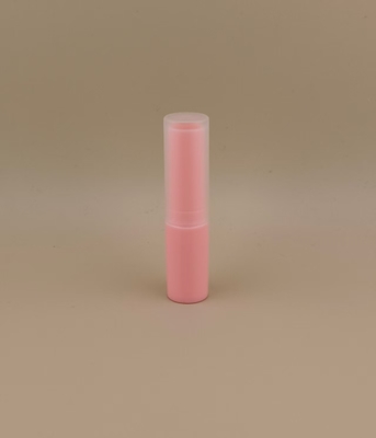 Pembe küçük dudak balsamı paketleri