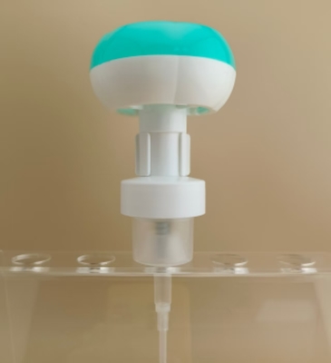 Güzel Tasarım Cyan Plastik Çiçek Şekilli Köpük Pompası Çocuk El Dezenfektan Şişeleri için